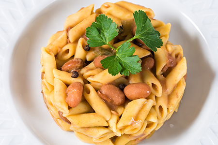 penne fagioli e creama di mandorle